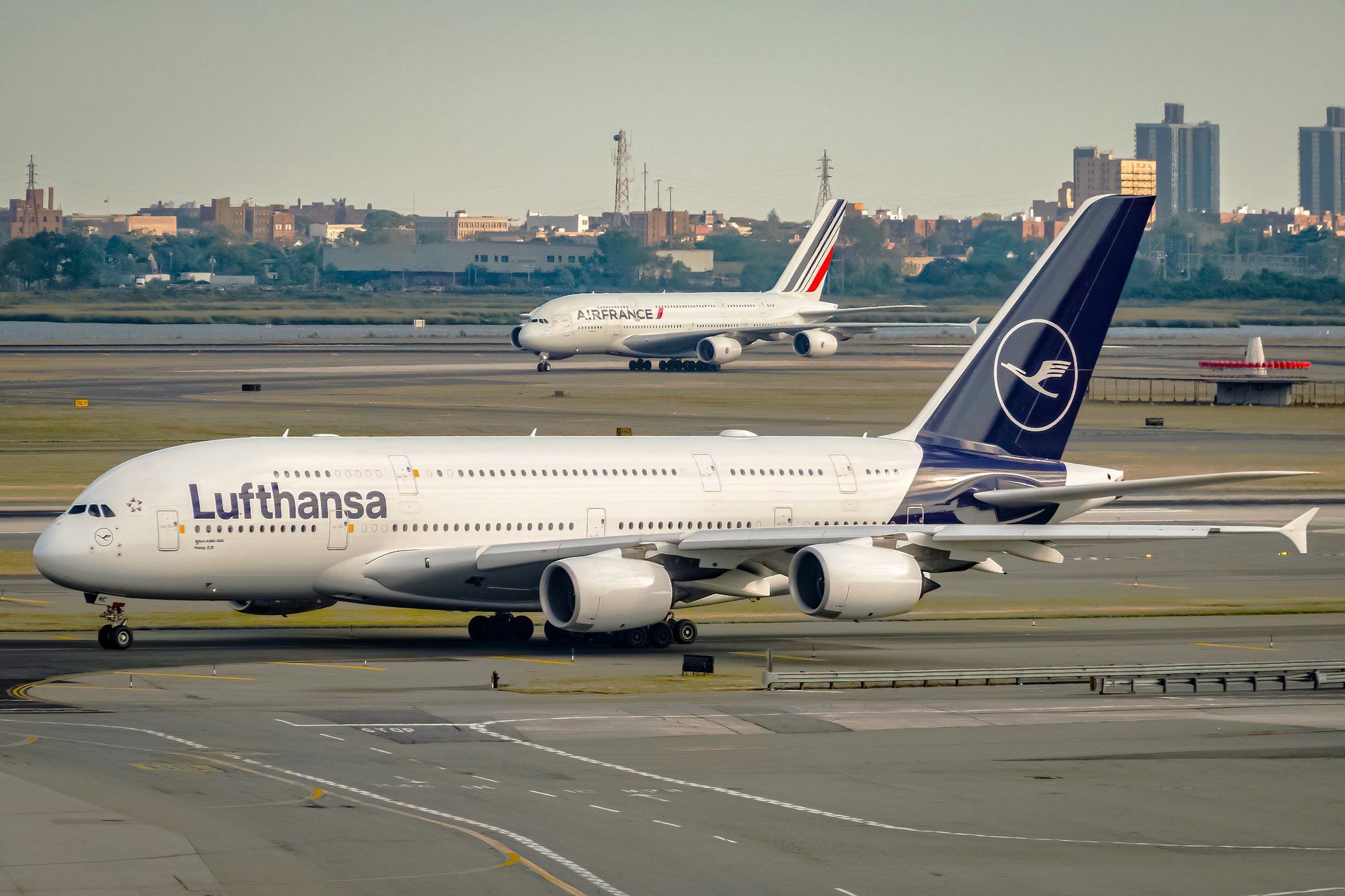 Lufthansa-Airbus-A380-taxiing-at-Jonh-F-Kennedy-International-Airport-JFK