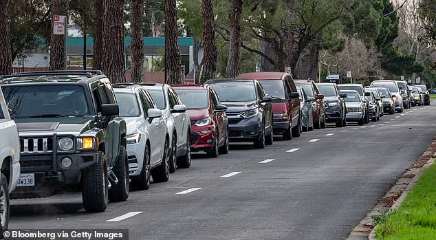 A traffic-filled Oakland street. The city also ranked poorly last year