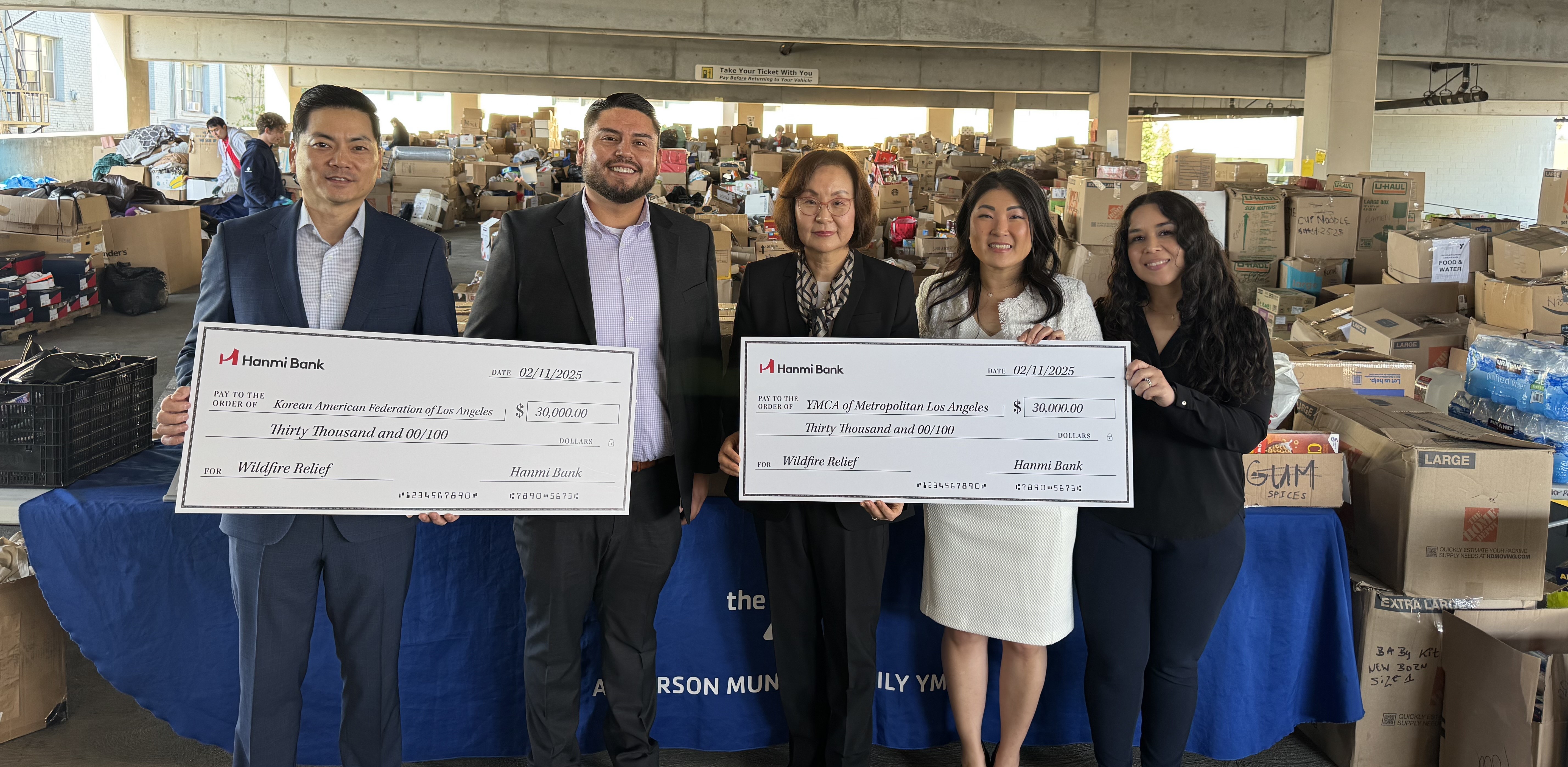 In the photo, from the left, KAFLA President Robert Ahn, Anderson Munger Family YMCA Board Chairman Frank Sanchez, Hanmi CEO Bonnie Lee, YMCA Executive Director Rae Jin, Operations Executive Director Cindy Oliva.