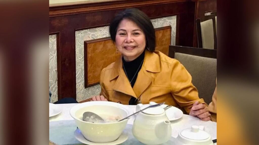 Elderly Woman Fatally Pushed Into San Francisco BART Train; Suspect Arrested Elderly woman dies after being pushed into BART train in San Francisco; suspect arrested – CBS News