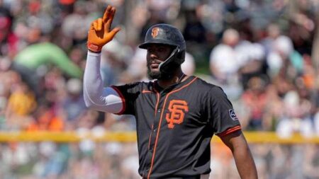 Giants Slugger Sidelined Longer After Latest Injury Setback Giants Slugger Will Be ‘Down a While’ With Latest Injury That Has Him on IL – Sports Illustrated