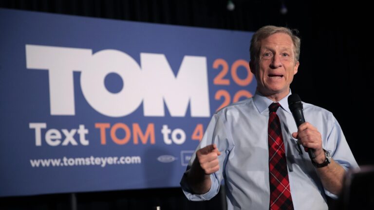 Tom Steyer, the newest person in the Democratic presidential race, speaks in the Mission District – San Francisco Chronicle