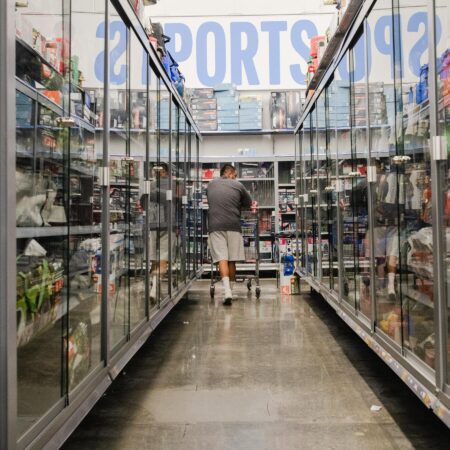 The California Shoplifting Law That Trump Says Is Too Lenient – The New York Times