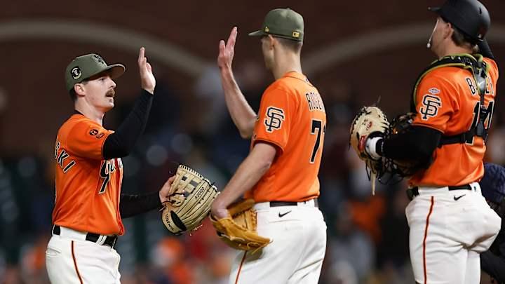 Giants Becoming Sellers at MLB Trade Deadline Will Likely Be Right Move – Sports Illustrated