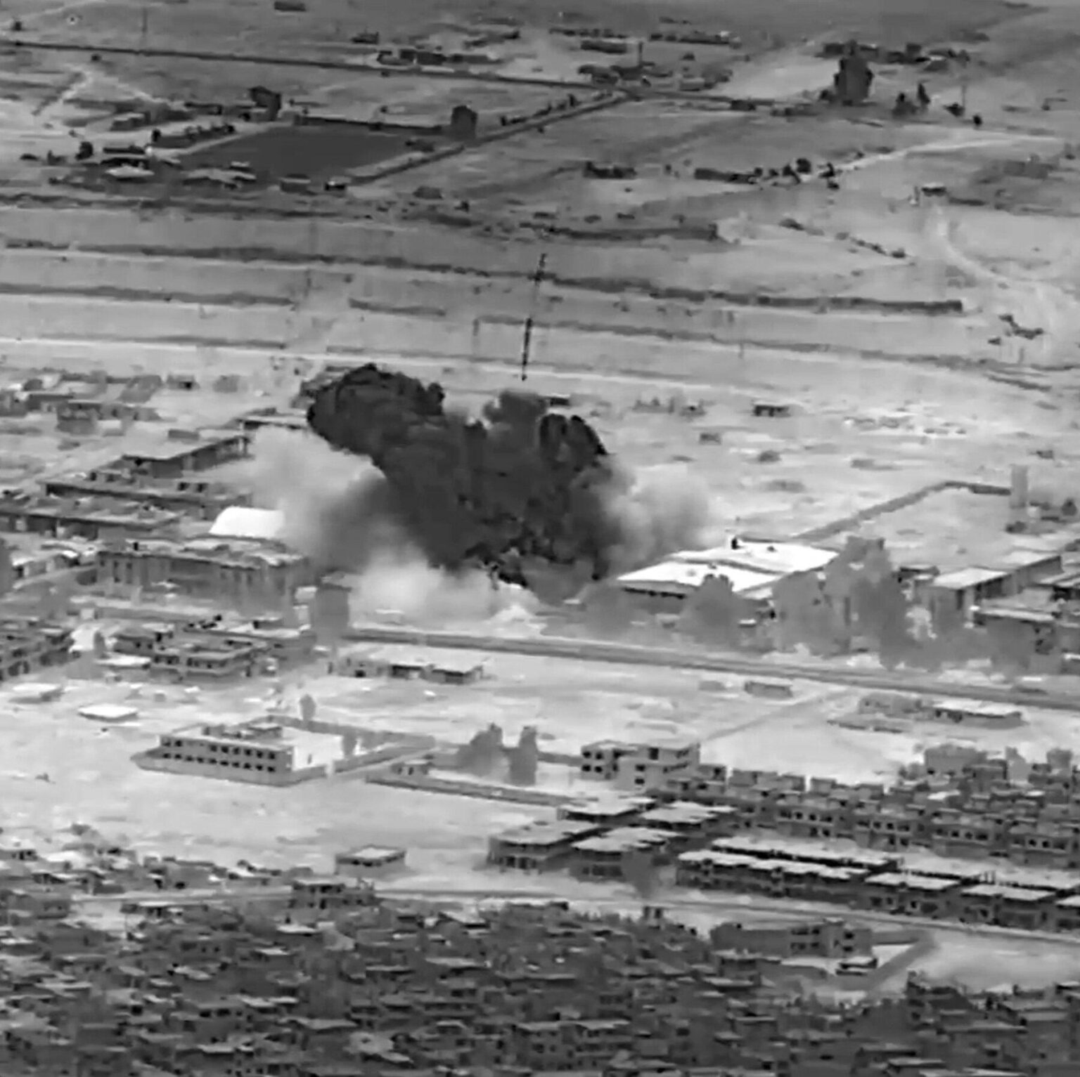 San Francisco Erupts in Anti-War Protests Against US Airstrikes in Iran US airstrikes in Iran: Anti-war demonstrators protest in San Francisco – ABC7 San Francisco