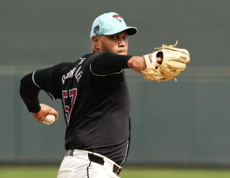 Diamondbacks to Face Unexpected Giants Pitcher – Sports Illustrated