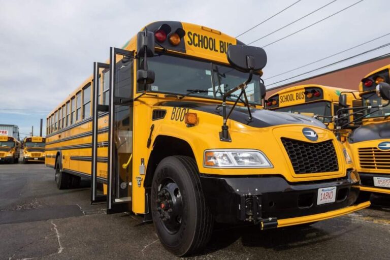 The Nation’s Largest Electric School-Bus Fleet Is Set to Power the Grid Too The country’s biggest electric school-bus fleet will also feed the grid – Canary Media