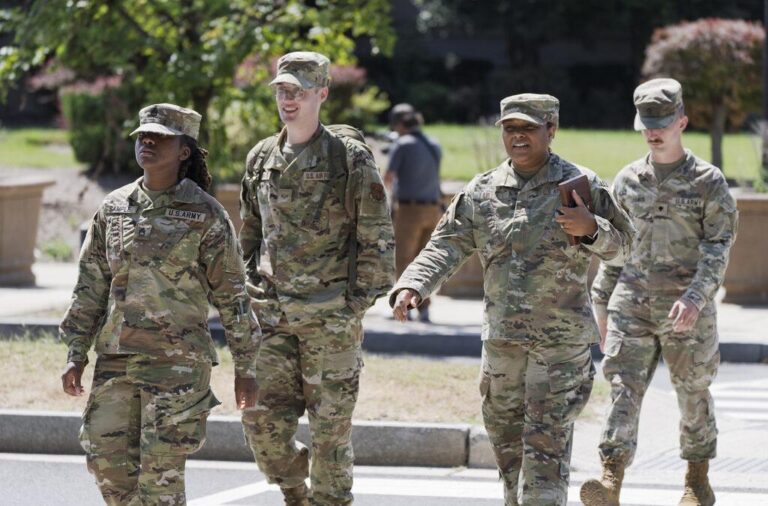 Trump says he’s mulling sending National Guard troops to San Francisco: “We are going to make it great” – CBS News