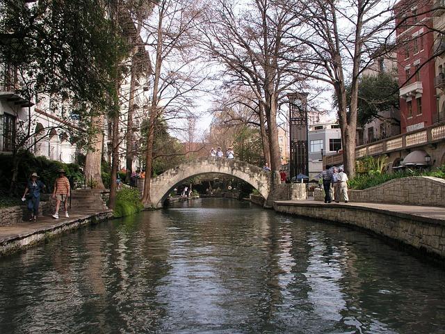 Antonia de Rendinger Unveils Her Hilarious New French Comedy Show “Scènes de Corps et d’Esprit” on U.S. Tour Antonia de Rendinger: U.S. Tour with Her New French Comedy Show “Scènes de Corps et d’Esprit” – MerciSF