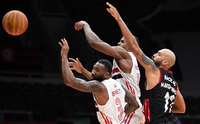 Draymond Green Speaks Out: “If I’m Traded, That’s Just Part of the Business” Ahead of Trade Deadline “If I’m Traded, That’s Part Of The Business” – Draymond Green Gets Real As Trade Deadline Approaches – Fadeaway World