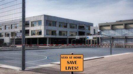 Schools Begin Closing or Postponing Reopenings Amid Nationwide Surge in COVID-19 Cases Schools start closing — or delay reopening — as covid-19 cases jump across the country – The Washington Post