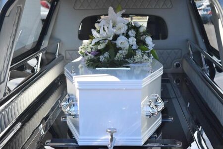 Dianne Feinstein to lie in San Francisco City Hall on Wednesday ahead of funeral service – USA Today